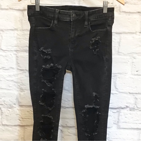 American Eagle 4 Short Jeggings Distressed Black Skinny Women’s Jeans 2022 - Picture 2 of 9